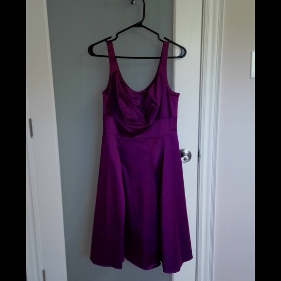 Dress - Picture 1 of 3